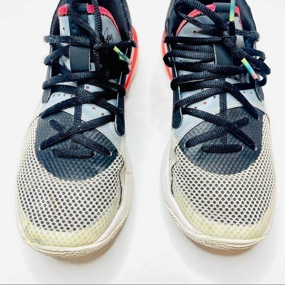 Under Armour Steph Curry HOVR Basketball Shoes - Picture 2 of 15